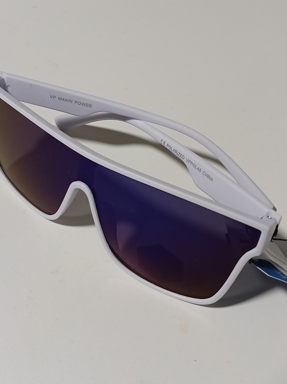VP Racing Men’s White Frame Polarized Sunglasses with Purple Lens Brand New.